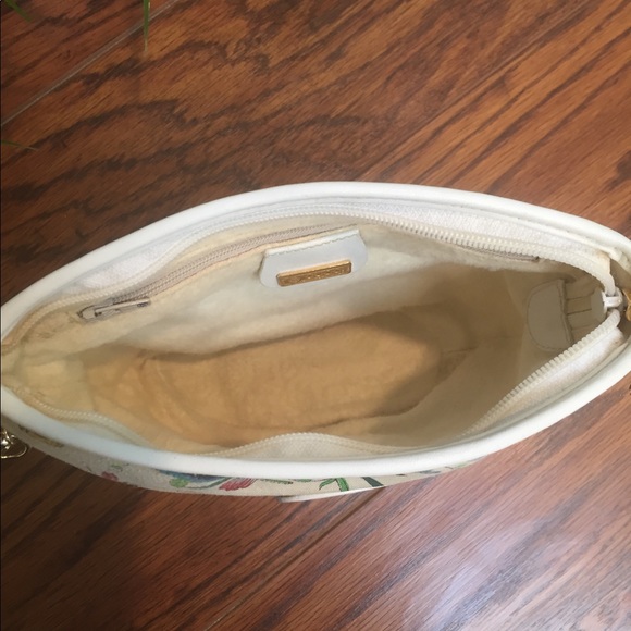 SOLD  Gucci Flora Floral Iconic Bag - Picture 6 of 8